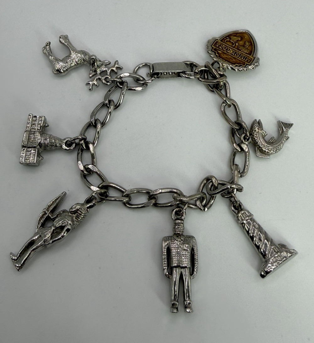 Vintage Travel Souvenir Charm Bracelet Minnesota Fish Lighthouse Silver Tone